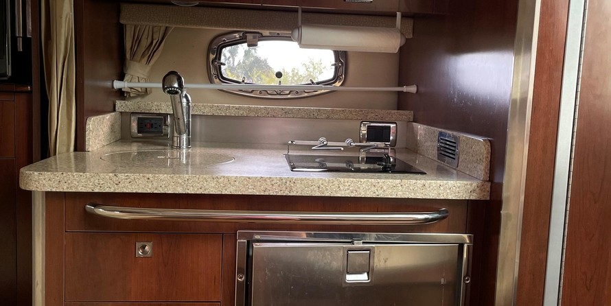 Chaparral 310 Signature