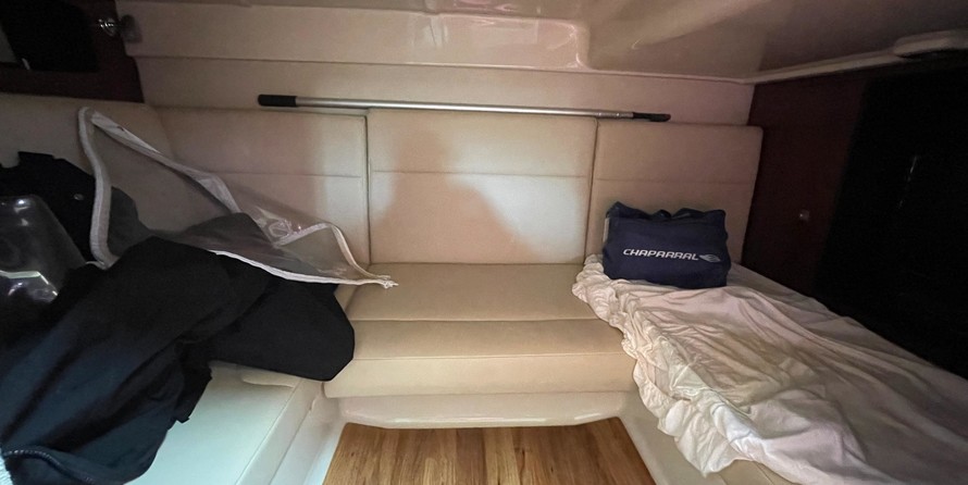 Chaparral 310 Signature