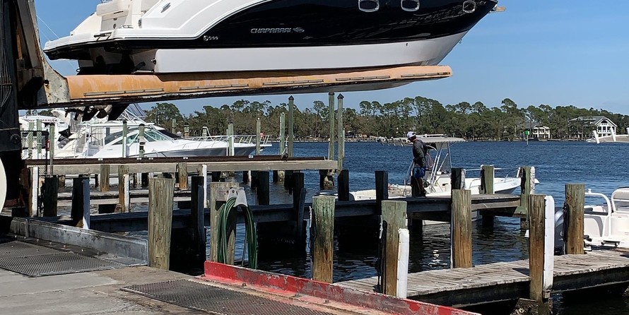 Chaparral 310 Signature