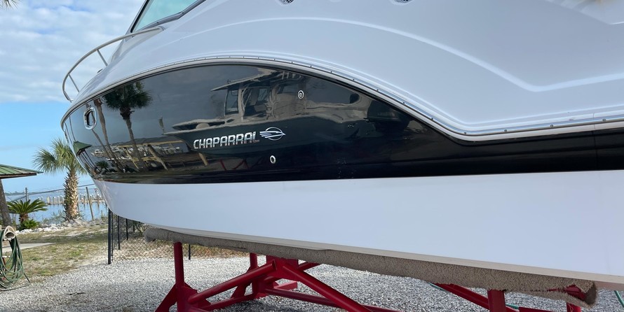 Chaparral 310 Signature