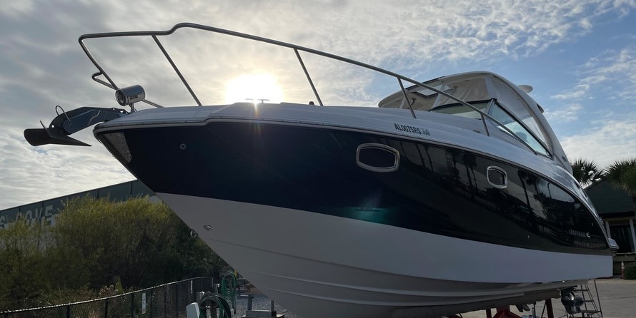 Chaparral 310 Signature