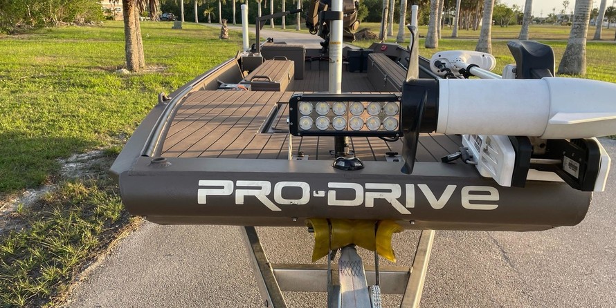 Mako Pro Skiff 19 Top Drive