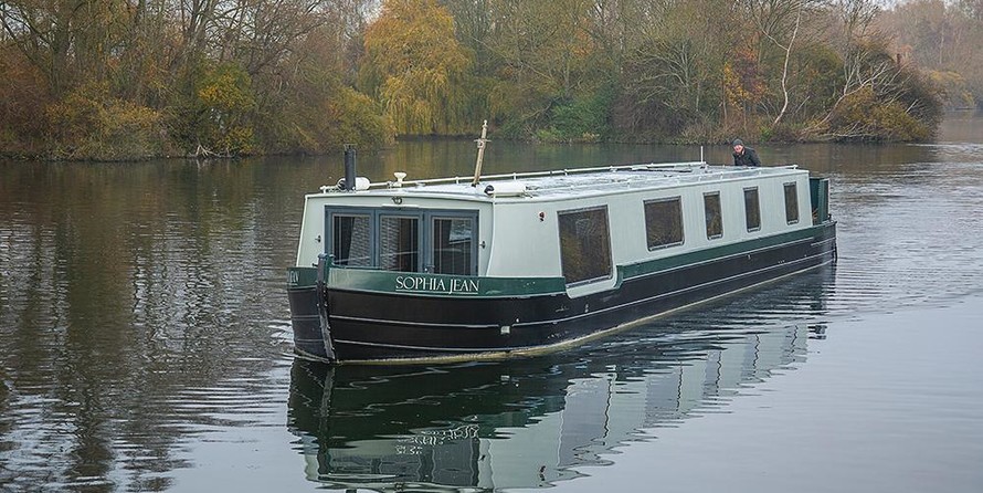 Wide beam narrowboat 65 x 12 hanbury monarch