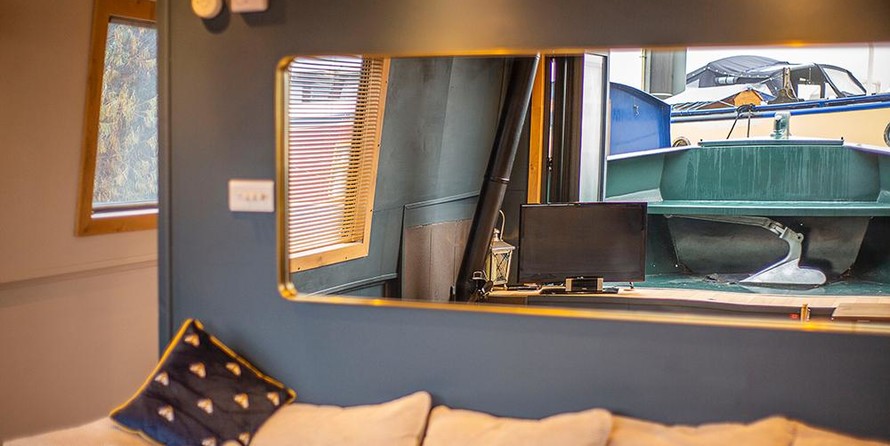 Wide beam narrowboat 65 x 12 hanbury monarch