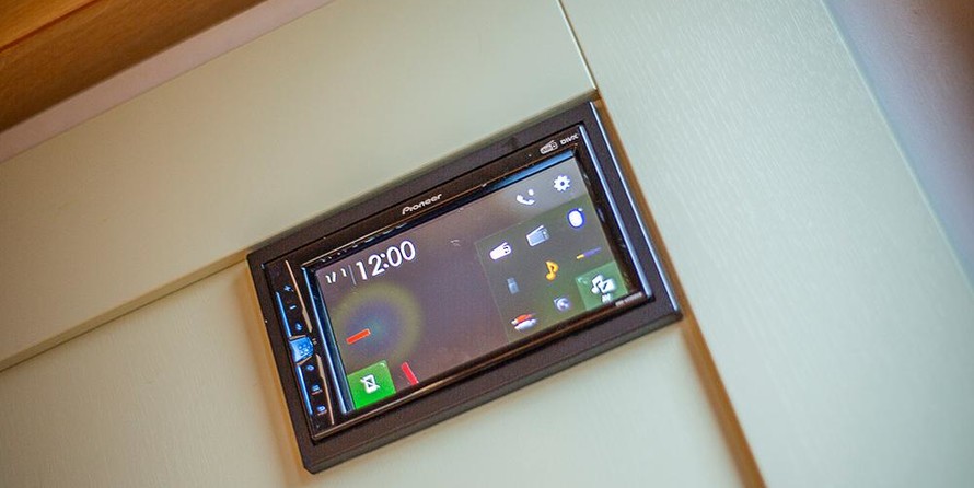 Wide beam narrowboat 65 x 12 hanbury monarch