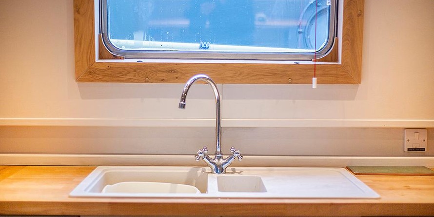 Wide beam narrowboat 65 x 12 hanbury monarch