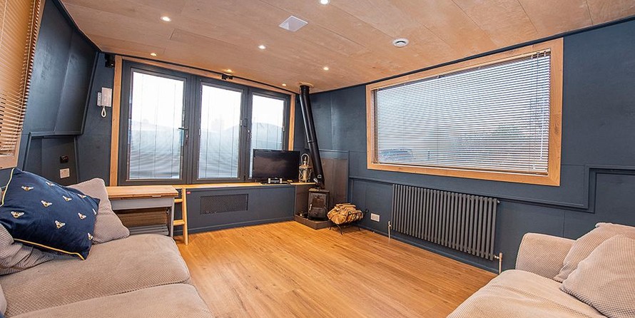 Wide beam narrowboat 65 x 12 hanbury monarch