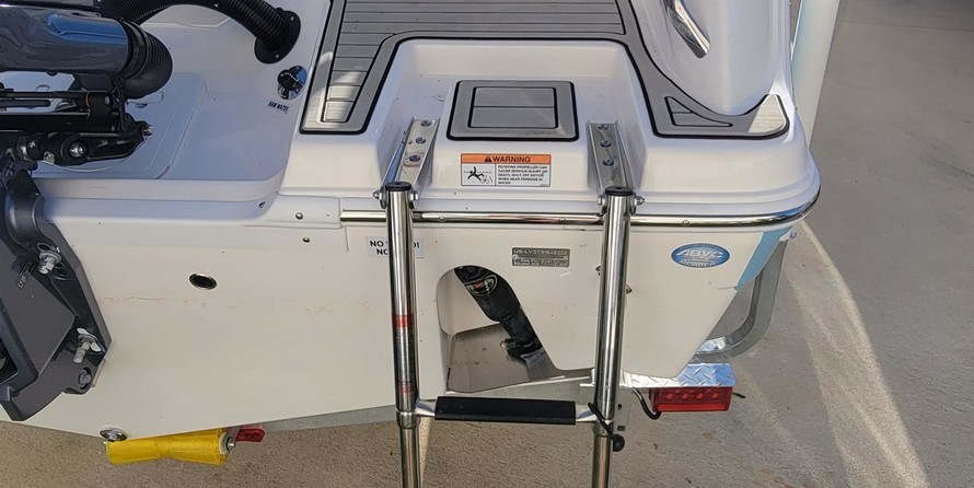 Sea Fox 226 Traveler