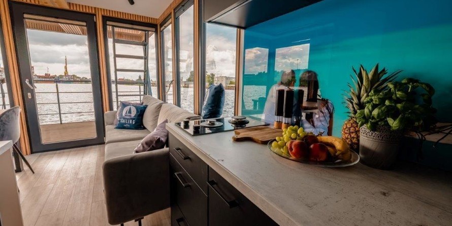 Custom Shogun Hausboot 1000 mobil