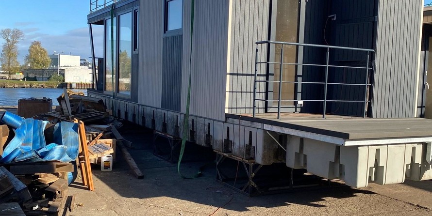 Custom Shogun Hausboot 1000 mobil