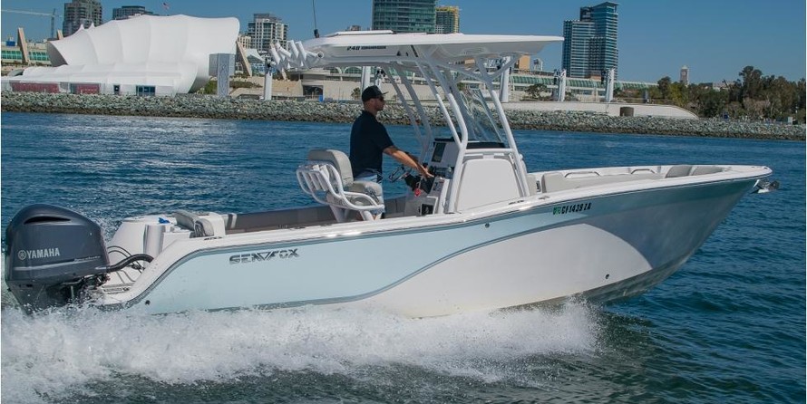 228 Sea Fox Commander