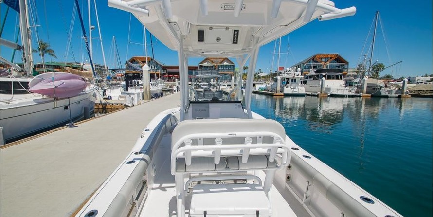 228 Sea Fox Commander