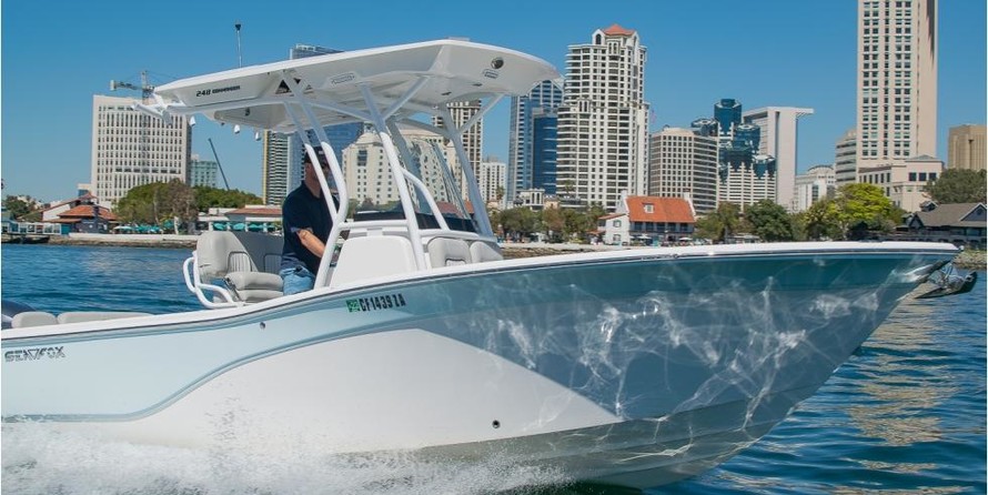228 Sea Fox Commander
