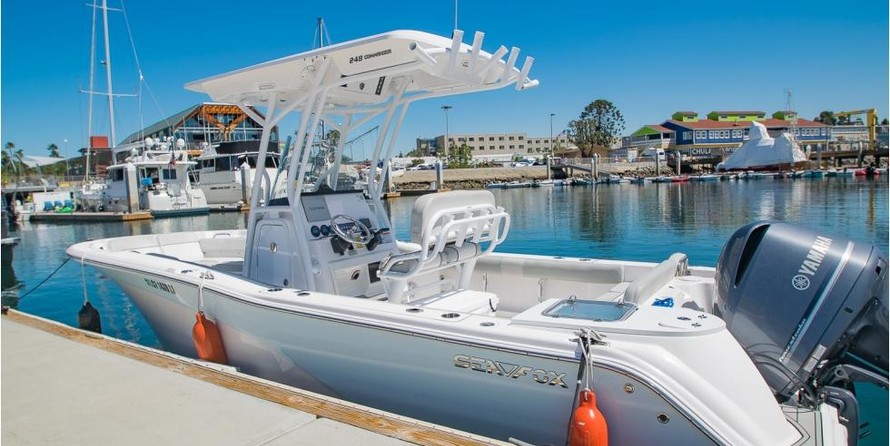 228 Sea Fox Commander
