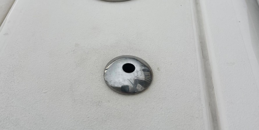 Grady-White Freedom 335