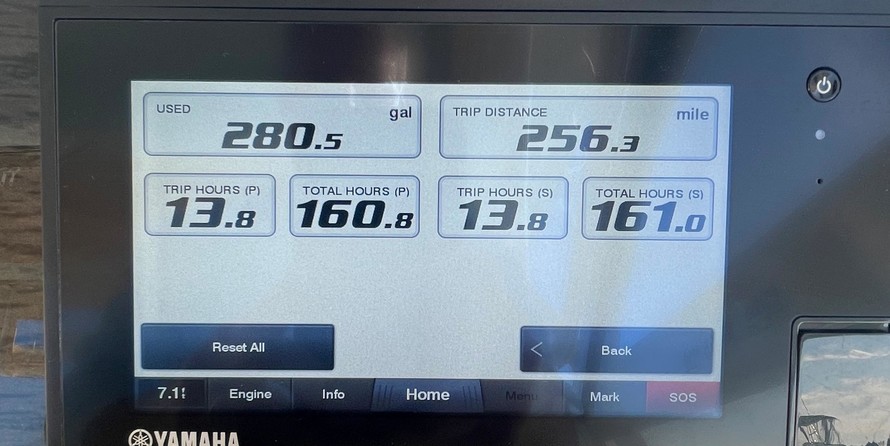 Grady-White Freedom 335