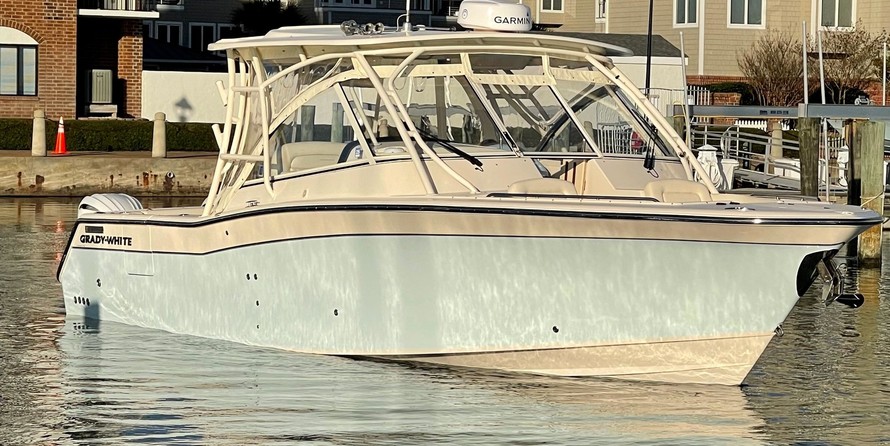 Grady-White Freedom 335