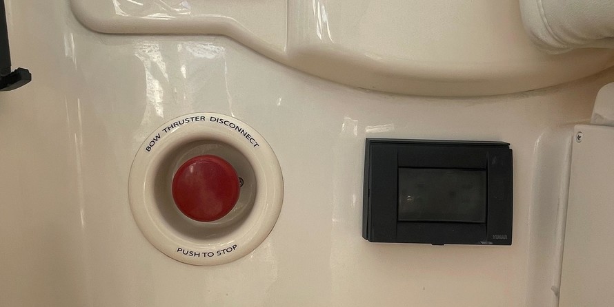 Grady-White Freedom 335