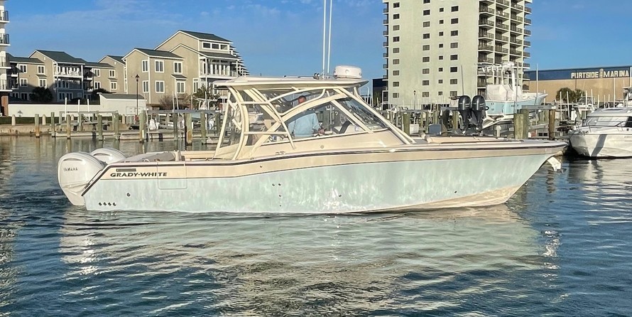 Grady-White Freedom 335