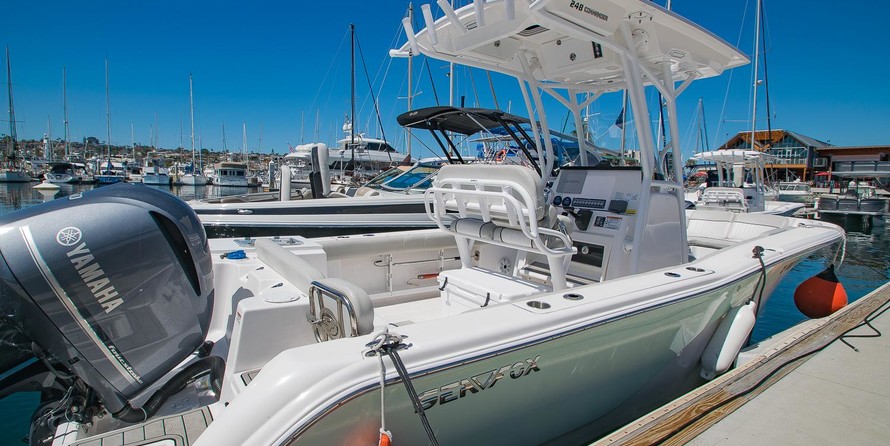 248 Sea Fox Commander