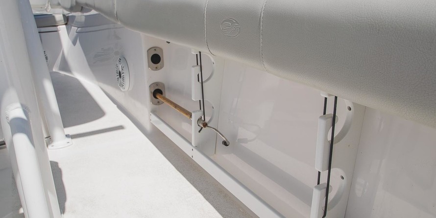 248 Sea Fox Commander