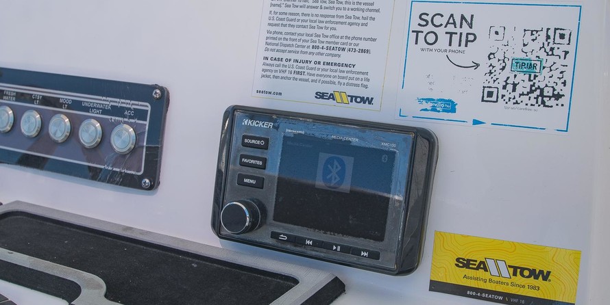 248 Sea Fox Commander