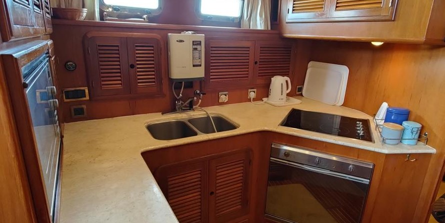 Tarquin trader 535 signature