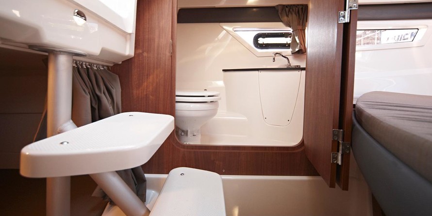 Quicksilver Activ 805 Cruiser