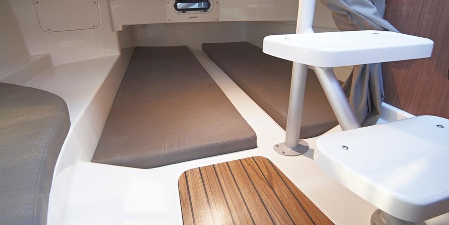 Quicksilver Activ 805 Cruiser