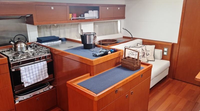 Beneteau Oceanis 55