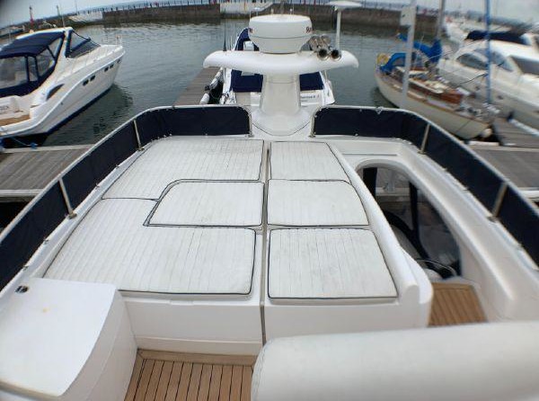 Sealine F37