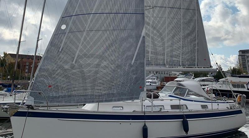 Hallberg-Rassy 372
