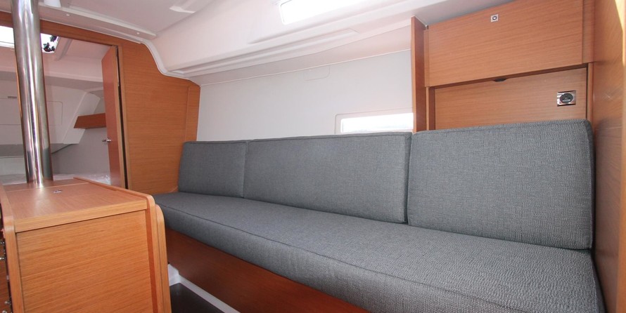 Dufour 32
