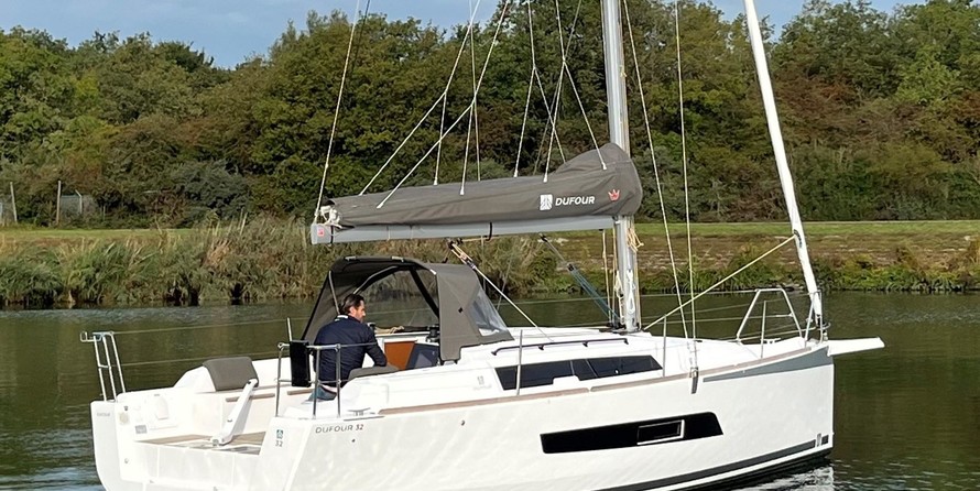 Dufour 32