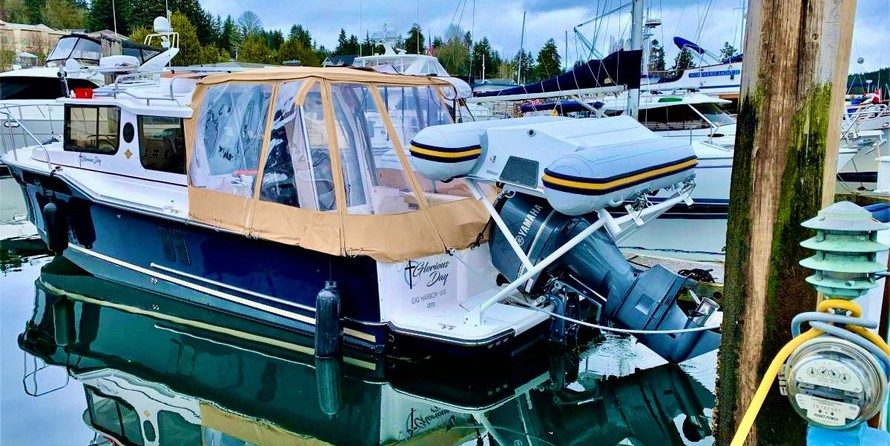Ranger tugs r27
