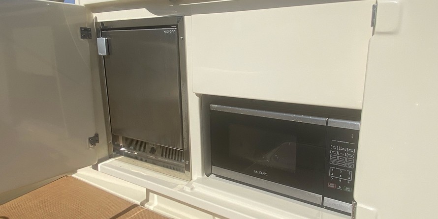 Chris-Craft Launch 38