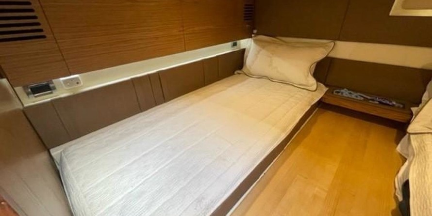 Chris-Craft Launch 38