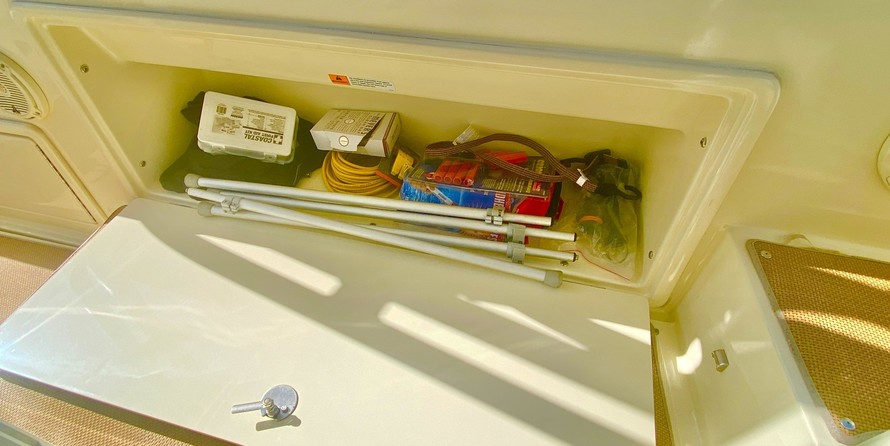 Chris-Craft Launch 38