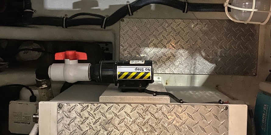 Chris-Craft Launch 38