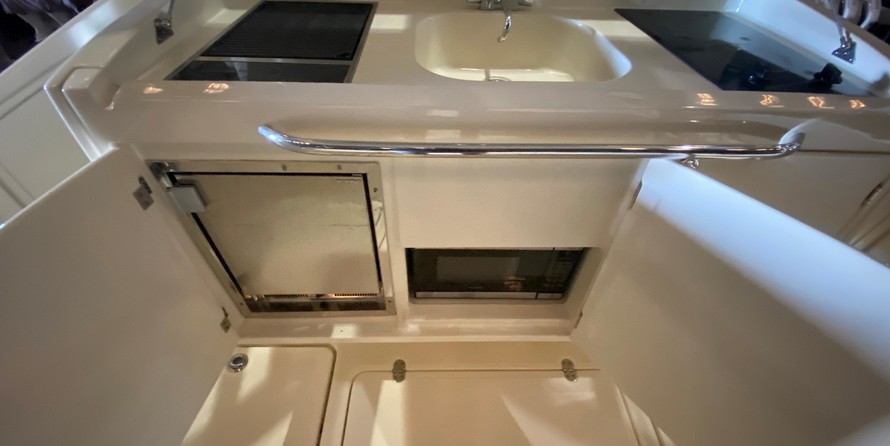 Chris-Craft Launch 38