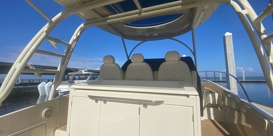 Chris-Craft Launch 38