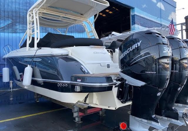 Chris-Craft Launch 38