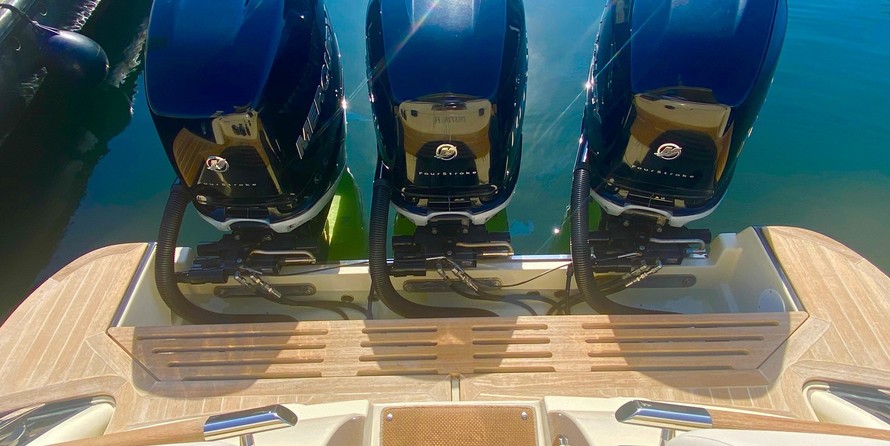 Chris-Craft Launch 38