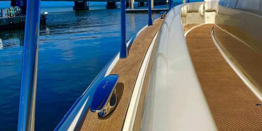 Chris-Craft Launch 38