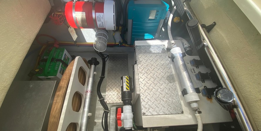 Chris-Craft Launch 38