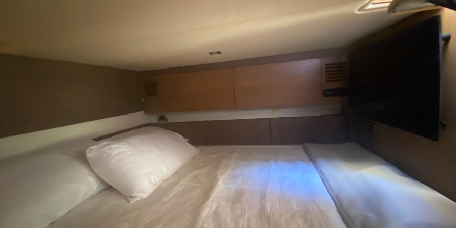 Chris-Craft Launch 38