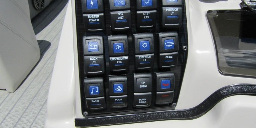 Starcraft Marine SLS 5