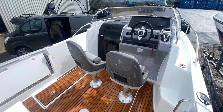 Jeanneau Cap Camarat 6.5 WA