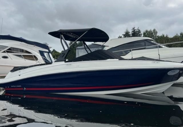 Bayliner VR6 BOWRIDER