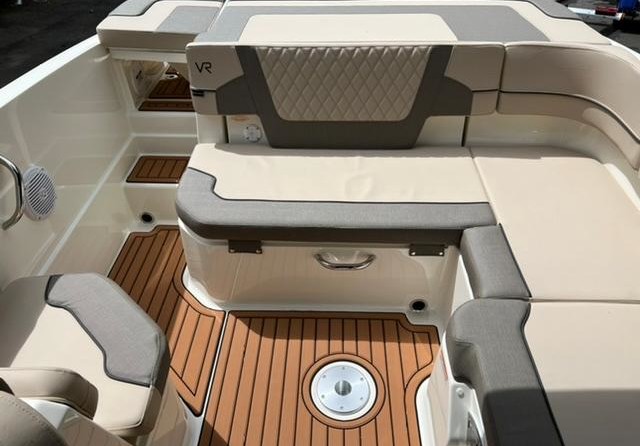 Bayliner VR6 BOWRIDER